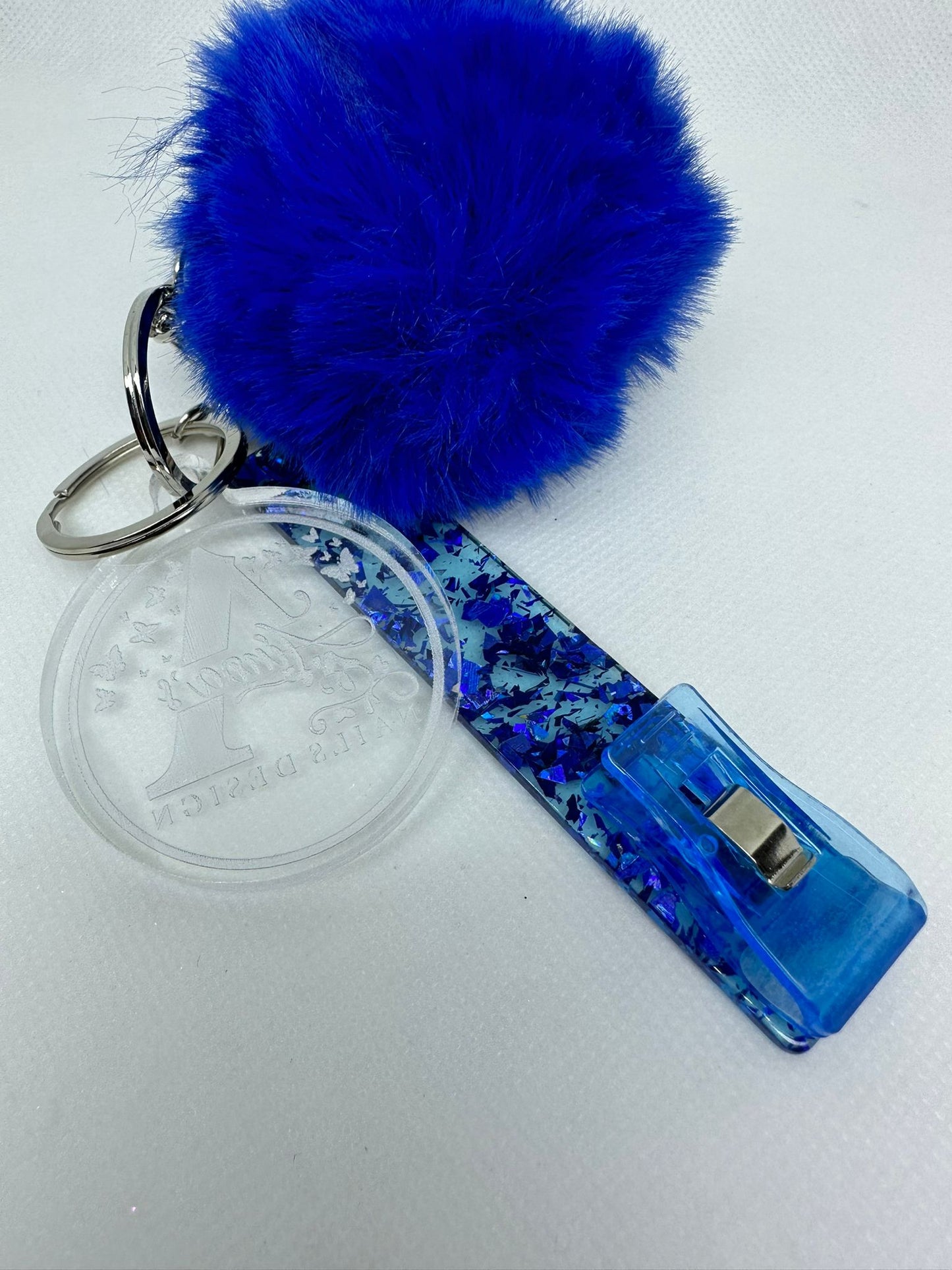 Ainoa's Nail-Saver Card Puller Keychain - Blue